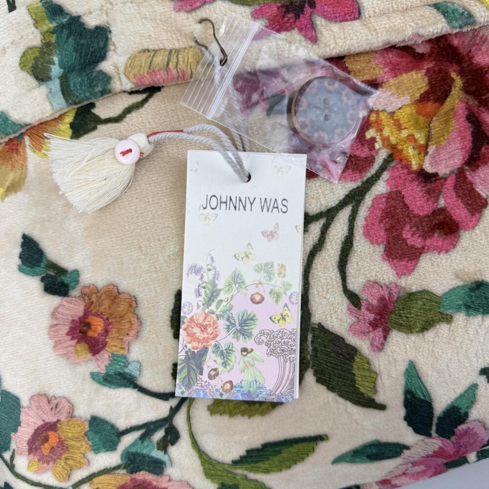 Johnny Was Travel Blanket MIRAZE Floral Rose Pink Boho Polyester 68x53 New - Picture 2 of 10